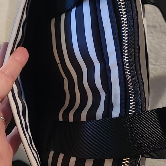Kate Spade iPad/Tablet tote - Picture 5 of 14